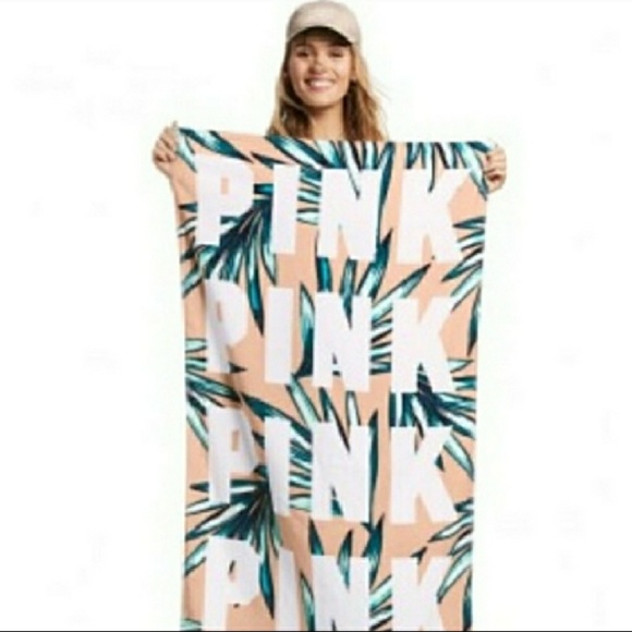 HTF/RARE 🆕PINK VSPALM 🌴 BEACH TOWEL